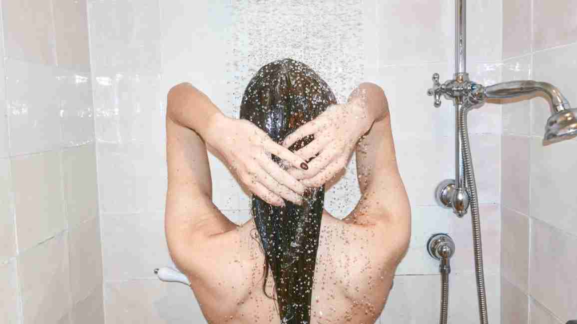 how to shower, woman showering